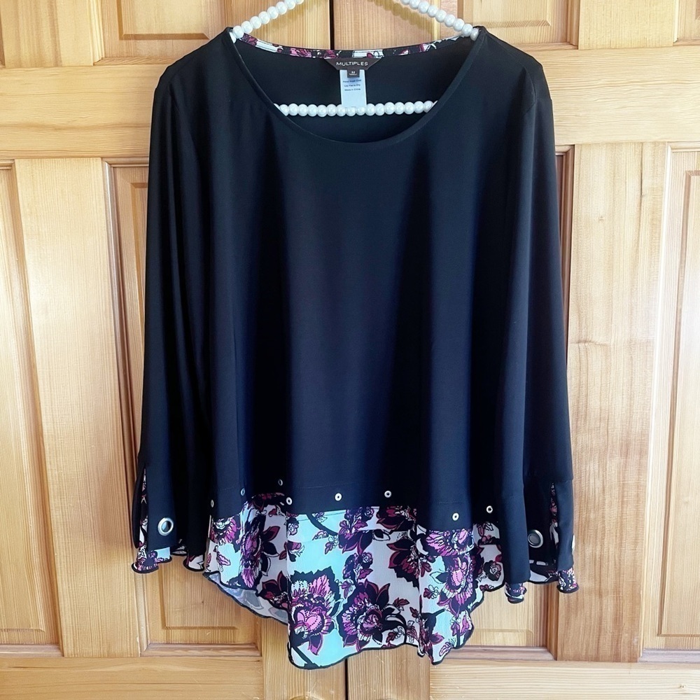 Multiples Black Tunic Top Sz M Pink Rose Hem Silver Grommet Flutter Feminine